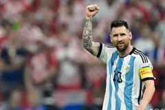 皇马科纳特+若昂·马丁内斯加盟，后防线革新双星闪耀